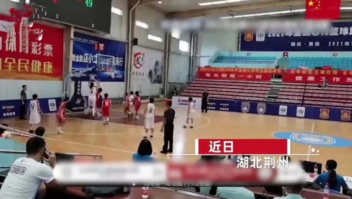 226cm！14歲山東女孩張子宇身高追平姚明。其獨(dú)霸籃下暴砍42分